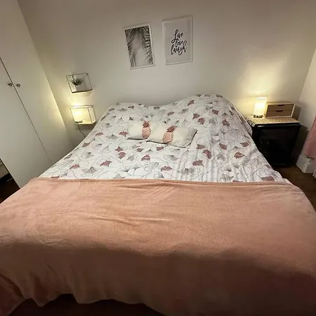 Apartment 3 Pieces Champs-elysees, Ternes, Porte Maillot, 17eme Paris